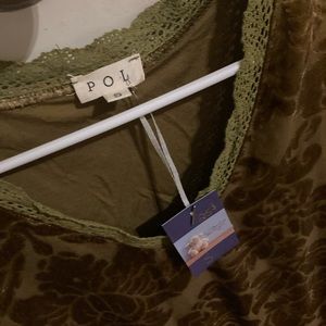 Women’s velvet new tags